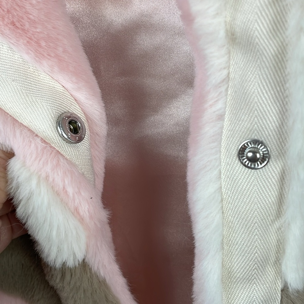 Cat & Jack Stylish Pink Taupe and Ivory Girls Faux Fur Jacket - Size Large 10/12 - Picture 4 of 10